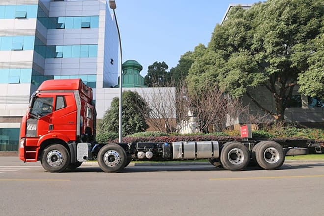 FAW Faw J6P 420 Truck New Model for Sale in Ghana - Chasis camión: foto 2 FAW Faw J6P 420 Truck New Model for Sale in Ghana - Chasis camión: foto 2