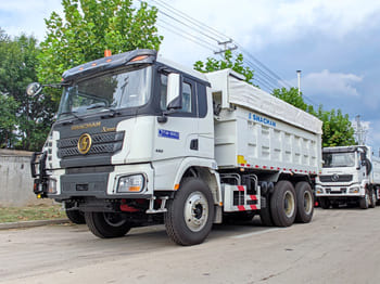 SHACMAN Shacman F3000 6x4 Tractor Truck for Sale in Zambia - Volquete camión: foto 3 SHACMAN Shacman F3000 6x4 Tractor Truck for Sale in Zambia - Volquete camión: foto 3