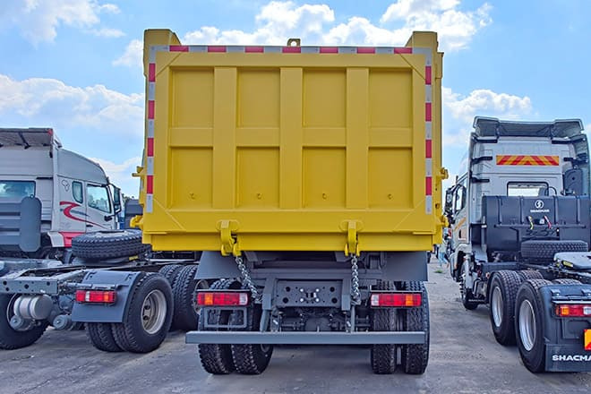 SINOTRUK Howo 400 10 Wheeler Tipper Truck for Sale in Côte d'Ivoire - Volquete camión: foto 4 SINOTRUK Howo 400 10 Wheeler Tipper Truck for Sale in Côte d'Ivoire - Volquete camión: foto 4