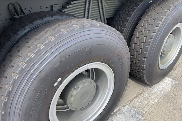 SINOTRUK Howo Dump Truck 6x4 for Sale In Ghana - Volquete camión: foto 3 SINOTRUK Howo Dump Truck 6x4 for Sale In Ghana - Volquete camión: foto 3