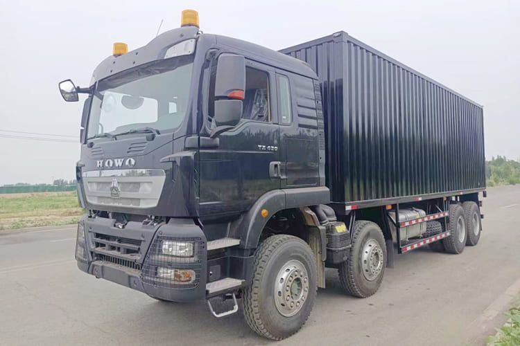 SINOTRUK Sinotruck HOWO TX430 Cargo Van Box Truck - Camión caja cerrada: foto 1 SINOTRUK Sinotruck HOWO TX430 Cargo Van Box Truck - Camión caja cerrada: foto 1