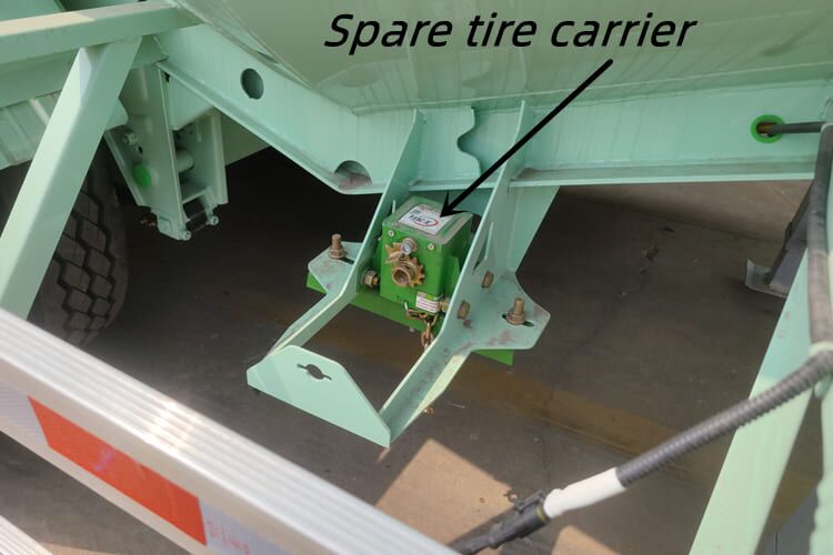 Snail 3 Axle 35m³ Dry Bulk Powder Tanker Trailer for Sale in Cameroon - Semirremolque silo: foto 4 Snail 3 Axle 35m³ Dry Bulk Powder Tanker Trailer for Sale in Cameroon - Semirremolque silo: foto 4