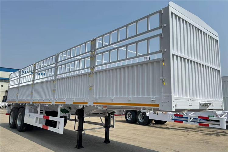 TITAN 2 Axle Fence Semi Trailer with Bogie Suspension for Sale In Nigeria - Transporte de ganado semirremolque: foto 1 TITAN 2 Axle Fence Semi Trailer with Bogie Suspension for Sale In Nigeria - Transporte de ganado semirremolque: foto 1