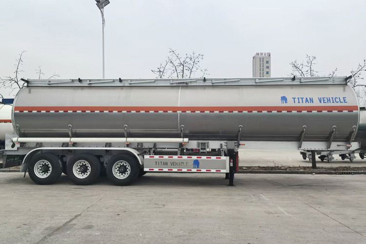 TITAN 3 Axle 42000 Liter Aluminum Tanker Trailer for Sale in Mali - Cisterna semirremolque: foto 1 TITAN 3 Axle 42000 Liter Aluminum Tanker Trailer for Sale in Mali - Cisterna semirremolque: foto 1