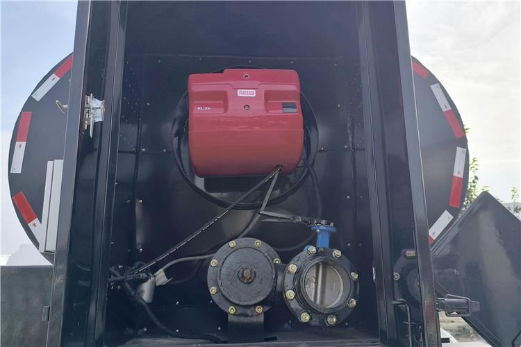TITAN 3 Axle Asphalt Tank Semi Trailer for Sale In Nigeria - Cisterna semirremolque: foto 4 TITAN 3 Axle Asphalt Tank Semi Trailer for Sale In Nigeria - Cisterna semirremolque: foto 4