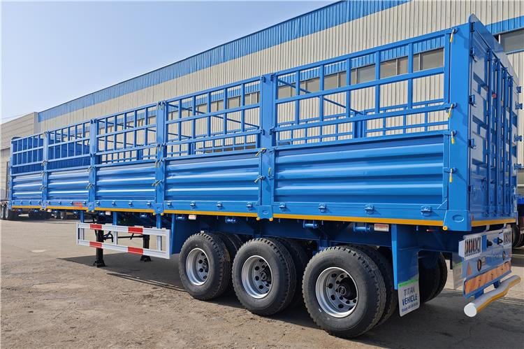 TITAN 3 Axle Livestock Semi Trailer for Sale In Kenya - Transporte de ganado semirremolque: foto 5 TITAN 3 Axle Livestock Semi Trailer for Sale In Kenya - Transporte de ganado semirremolque: foto 5
