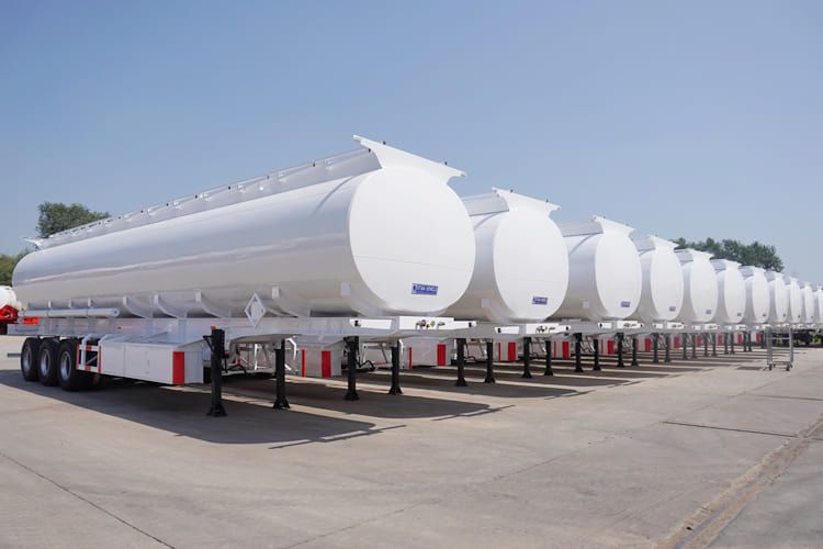 TITAN 50000L Fuel Tanker Semi Trailer for Sale in Zambia - Cisterna semirremolque: foto 1 TITAN 50000L Fuel Tanker Semi Trailer for Sale in Zambia - Cisterna semirremolque: foto 1