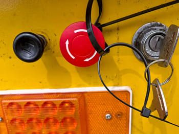 TITAN 60 Ton 2 Axle Folding Neck Lowboy Trailer for Sale in Chile - Góndola rebajadas semirremolque: foto 5 TITAN 60 Ton 2 Axle Folding Neck Lowboy Trailer for Sale in Chile - Góndola rebajadas semirremolque: foto 5