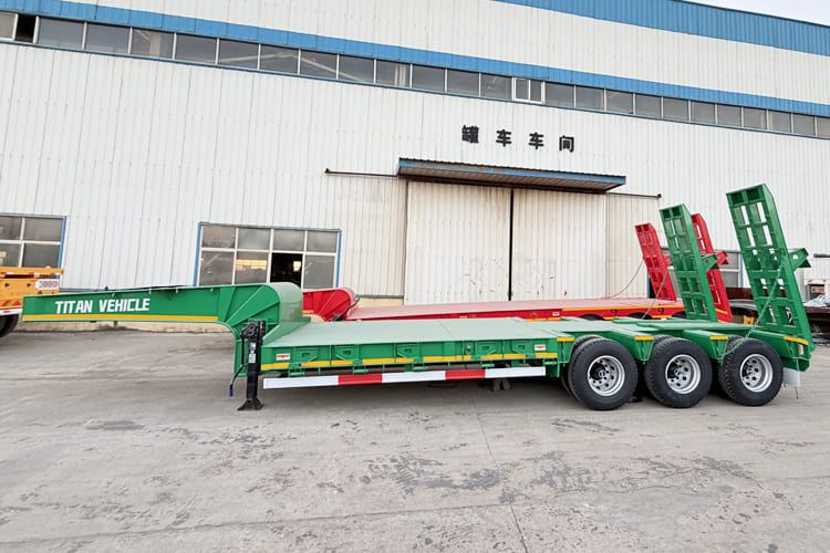 TITAN 80Ton Low Bed Semi Trailer 3 Axle Exposed Tyre for Heavy Equipment - Góndola rebajadas semirremolque: foto 3 TITAN 80Ton Low Bed Semi Trailer 3 Axle Exposed Tyre for Heavy Equipment - Góndola rebajadas semirremolque: foto 3