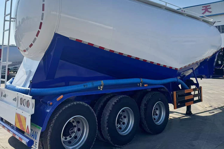 TITAN Dry Bulk Trailer for Sale in Ghana - Semirremolque silo: foto 4 TITAN Dry Bulk Trailer for Sale in Ghana - Semirremolque silo: foto 4