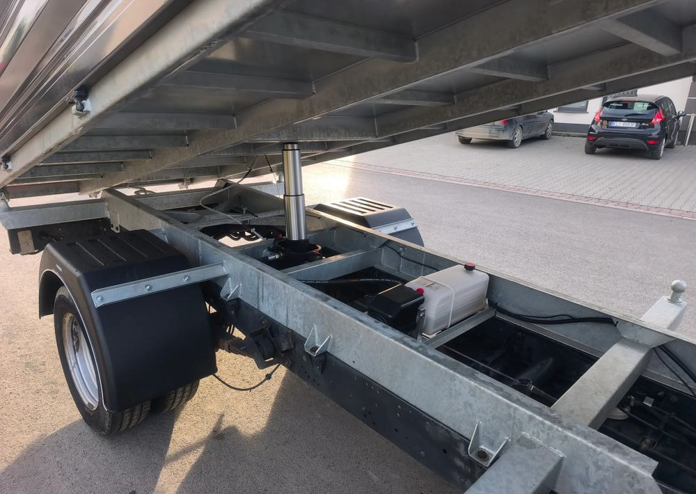 Iveco Daily 35c14 kipper wywrot wywrotka - Volquete furgoneta: foto 3 Iveco Daily 35c14 kipper wywrot wywrotka - Volquete furgoneta: foto 3