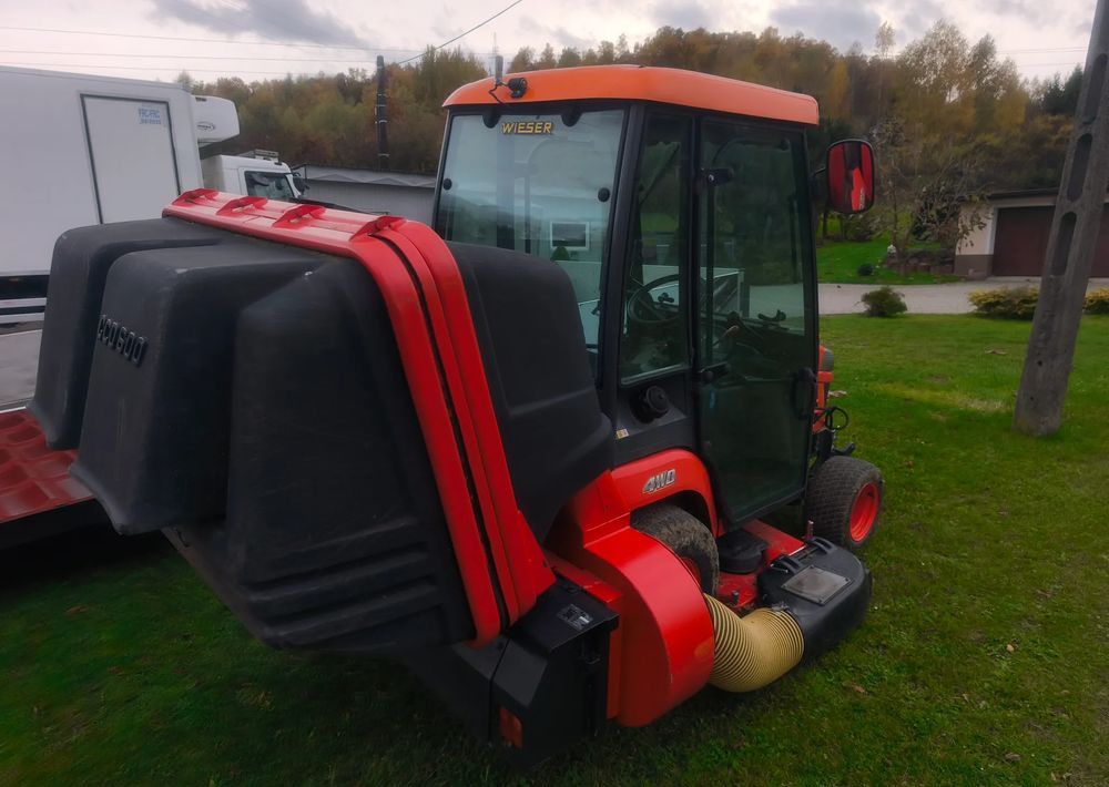 Kubota BX350 4x4 Traktorek komunalny kosiarka pług piaskarka pełen osprzęt - Cortacésped: foto 5 Kubota BX350 4x4 Traktorek komunalny kosiarka pług piaskarka pełen osprzęt - Cortacésped: foto 5
