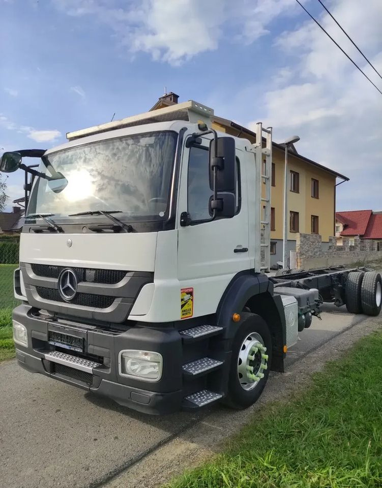 Mercedes-Benz AXOR 1829 rama do zabudowy blokada mostu - Chasis camión: foto 4 Mercedes-Benz AXOR 1829 rama do zabudowy blokada mostu - Chasis camión: foto 4