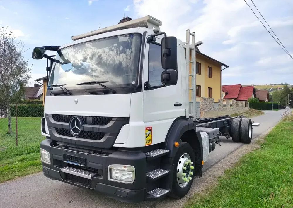 Mercedes-Benz AXOR 1829 rama do zabudowy blokada mostu - Chasis camión: foto 1 Mercedes-Benz AXOR 1829 rama do zabudowy blokada mostu - Chasis camión: foto 1
