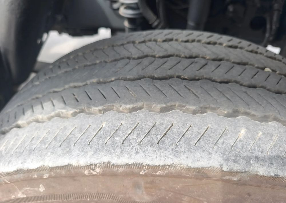 Renault Gama D 16.250 rama do zabudowy poduszka blokada mostu - Chasis camión: foto 4 Renault Gama D 16.250 rama do zabudowy poduszka blokada mostu - Chasis camión: foto 4