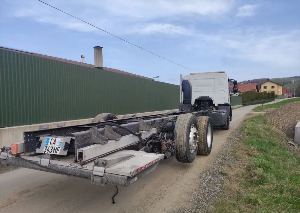 Renault Premium 26.380 Dxi 6x2 rama do zabudowy - Chasis camión: foto 3 Renault Premium 26.380 Dxi 6x2 rama do zabudowy - Chasis camión: foto 3