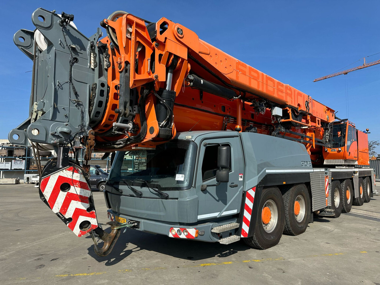 Grove Grove GMK 6400 - Autogrúa: foto 1 Grove Grove GMK 6400 - Autogrúa: foto 1