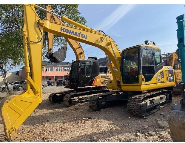 Excavadora de cadenas 2022 Komatsu PC130: foto 10