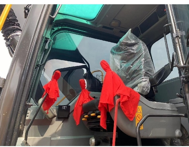Excavadora de cadenas 2022 Volvo EC210D: foto 6