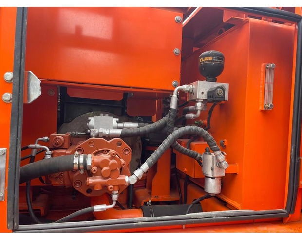 2023 Doosan DH150 - Excavadora de cadenas: foto 4 2023 Doosan DH150 - Excavadora de cadenas: foto 4