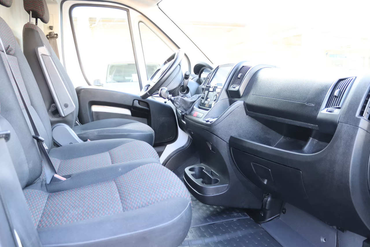 Furgoneta pequeña Opel Movano: foto 13