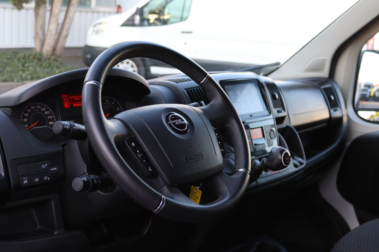 Furgoneta pequeña Opel Movano: foto 15