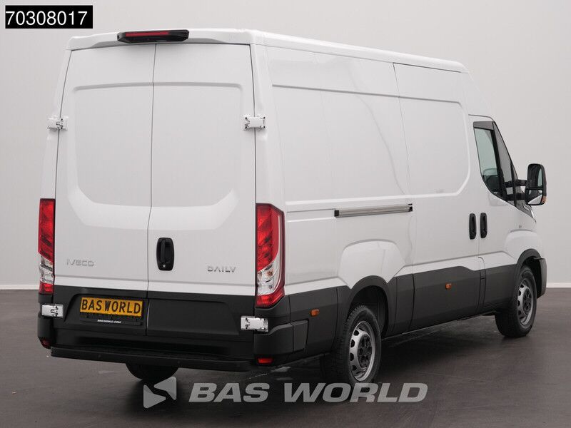 Furgón nuevo Iveco Daily 35S21 Neu! 3.0L Automatik L2H2 ACC LED Kamera CarPlay Parkensensoren Sitzheizung 3,5t Anhangelast Euro6 L2 A/C: foto 7 Furgón nuevo Iveco Daily 35S21 Neu! 3.0L Automatik L2H2 ACC LED Kamera CarPlay Parkensensoren Sitzheizung 3,5t Anhangelast Euro6 L2 A/C: foto 7