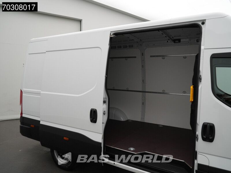 Furgón nuevo Iveco Daily 35S21 Neu! 3.0L Automatik L2H2 ACC LED Kamera CarPlay Parkensensoren Sitzheizung 3,5t Anhangelast Euro6 L2 A/C: foto 10 Furgón nuevo Iveco Daily 35S21 Neu! 3.0L Automatik L2H2 ACC LED Kamera CarPlay Parkensensoren Sitzheizung 3,5t Anhangelast Euro6 L2 A/C: foto 10