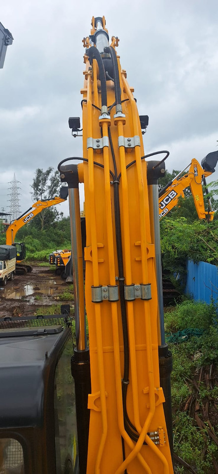 JCB JS 205 - Maquinaria de construcción: foto 2 JCB JS 205 - Maquinaria de construcción: foto 2