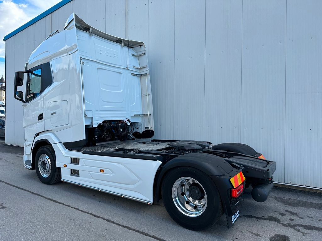 DAF XG 530 Retarder Standklima 3 Jahre Garantie DAF XG 530 Retarder Standklima 3 Jahre Garantie - Cabeza tractora: foto 3 DAF XG 530 Retarder Standklima 3 Jahre Garantie DAF XG 530 Retarder Standklima 3 Jahre Garantie - Cabeza tractora: foto 3