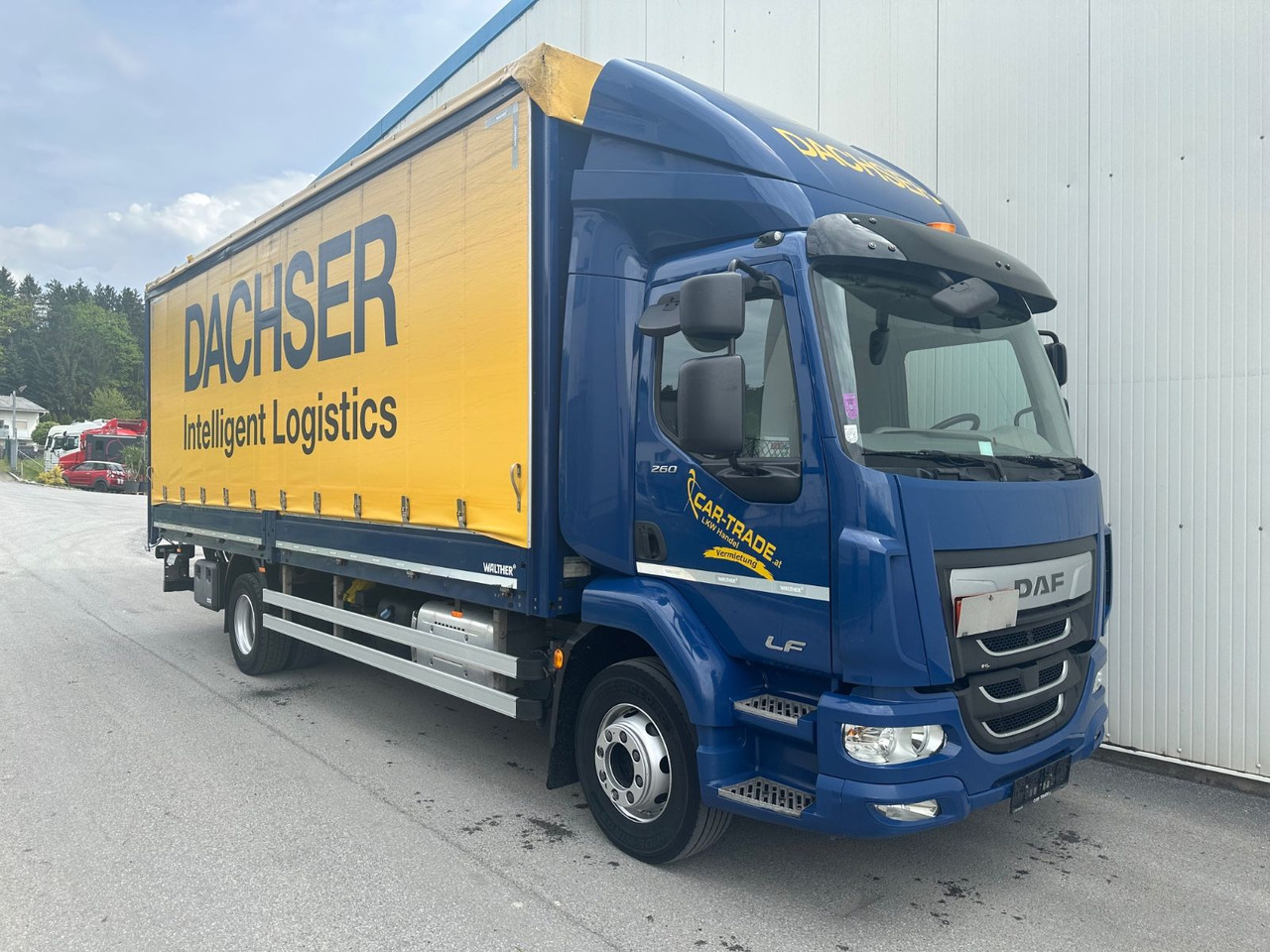 DAF LF 260 - Camión lona: foto 2 DAF LF 260 - Camión lona: foto 2