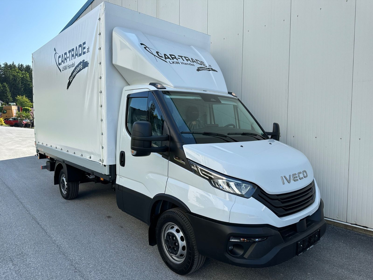 Iveco Daily 35S16 3,0HPI 8g HiMatic LBW Mod 2025 Iveco Daily 35S16 3,0HPI 8g HiMatic LBW Mod 2025 - Furgoneta con caja de lona: foto 2 Iveco Daily 35S16 3,0HPI 8g HiMatic LBW Mod 2025 Iveco Daily 35S16 3,0HPI 8g HiMatic LBW Mod 2025 - Furgoneta con caja de lona: foto 2