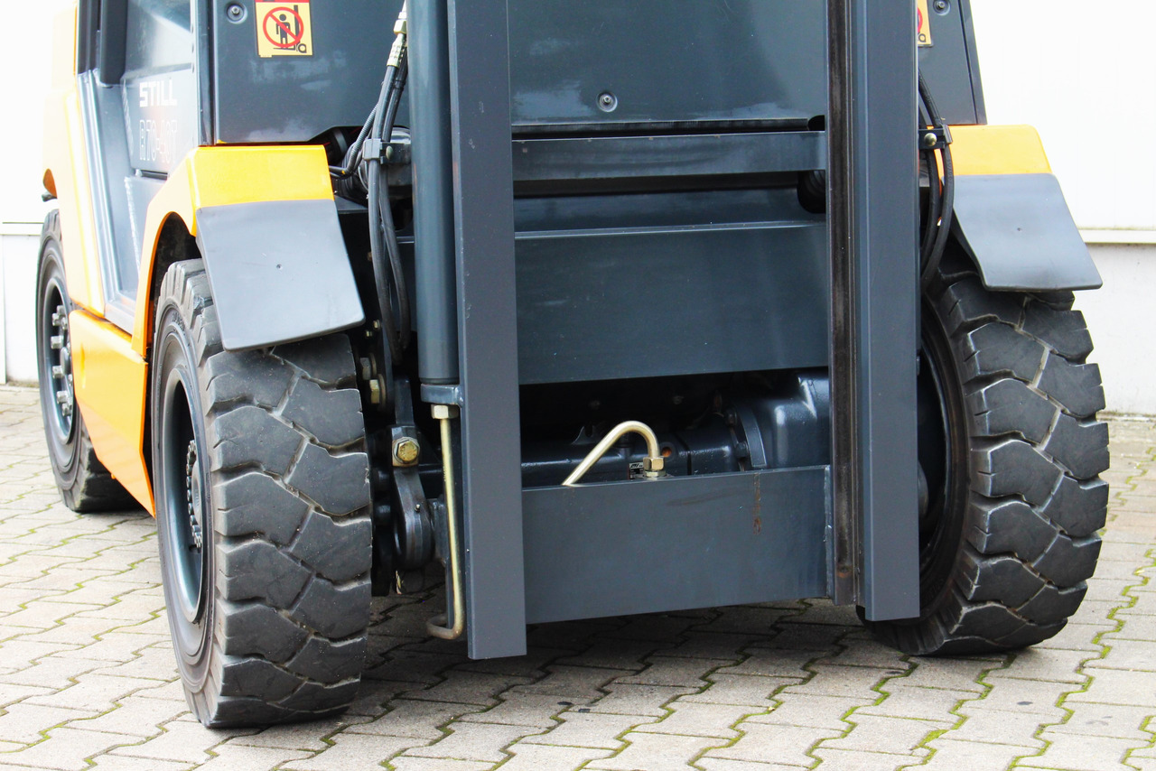 Leasing financiero de STILL R70-40T Gas  Triplex 4t Klammergabel leasing STILL R70-40T Gas  Triplex 4t Klammergabel: foto 26