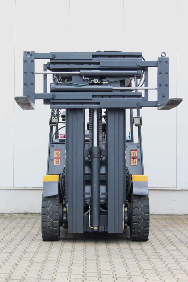 Leasing financiero de STILL R70-40T Gas  Triplex 4t Klammergabel leasing STILL R70-40T Gas  Triplex 4t Klammergabel: foto 24