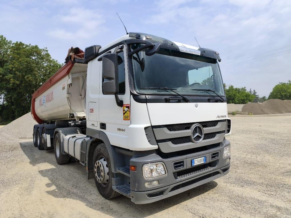 MERCEDES-BENZ ACTROS - Cabeza tractora: foto 1 MERCEDES-BENZ ACTROS - Cabeza tractora: foto 1