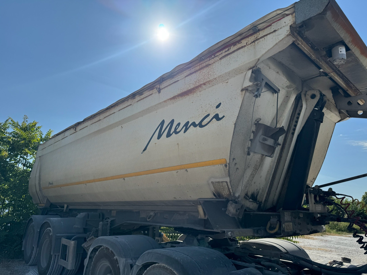 MENCI Semirimorchio Ribaltabile Mezzo d'opera - Volquete semirremolque: foto 1 MENCI Semirimorchio Ribaltabile Mezzo d'opera - Volquete semirremolque: foto 1