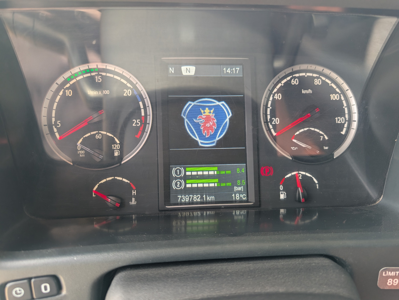 Leasing financiero de SCANIA R480 leasing SCANIA R480: foto 8 Leasing financiero de SCANIA R480 leasing SCANIA R480: foto 8