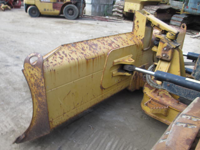 Bulldozer CAT D3K2: foto 11 Bulldozer CAT D3K2: foto 11