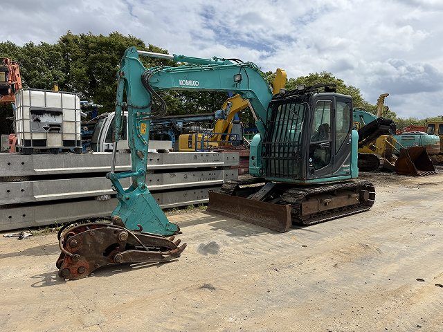 KOBELCO SK75SRD-3E - Excavadora de cadenas: foto 1 KOBELCO SK75SRD-3E - Excavadora de cadenas: foto 1