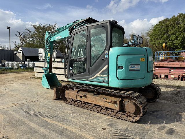 KOBELCO SK75SRD-3E - Excavadora de cadenas: foto 4 KOBELCO SK75SRD-3E - Excavadora de cadenas: foto 4