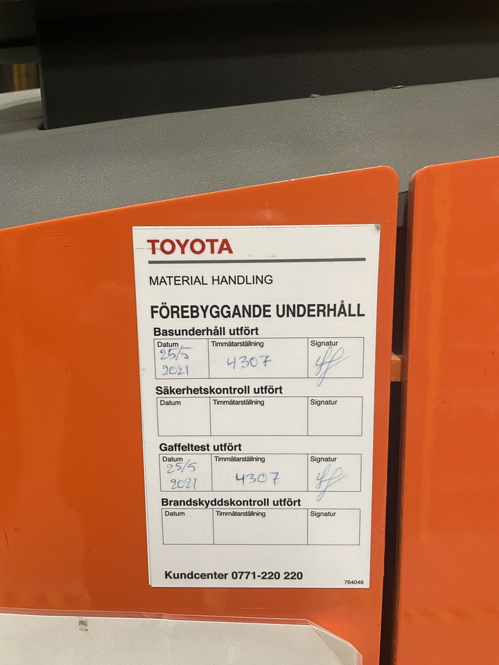 TOYOTA BT-RRE 160E - Retráctil: foto 3 TOYOTA BT-RRE 160E - Retráctil: foto 3