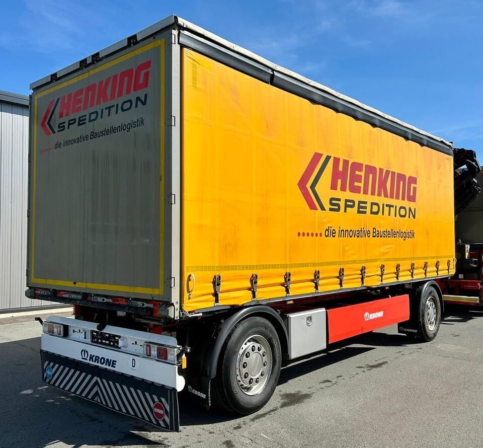 Anhänger + Krone + 2 Achsen + Scheibenbremse + EZ 2018 - Remolque con toldo: foto 4 Anhänger + Krone + 2 Achsen + Scheibenbremse + EZ 2018 - Remolque con toldo: foto 4