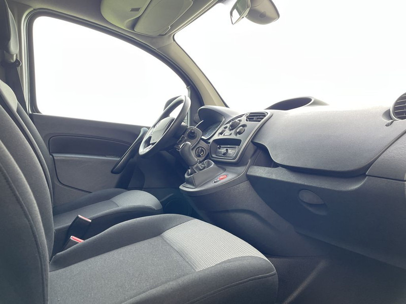 Furgoneta pequeña Renault Kangoo 1.5 dCi E6 90pk R-link BPM Vrij! Lease €171 p/m, Airco, Navi + Camera, PDC, Volledig onderhoudshistorie aanwezig: foto 7 Furgoneta pequeña Renault Kangoo 1.5 dCi E6 90pk R-link BPM Vrij! Lease €171 p/m, Airco, Navi + Camera, PDC, Volledig onderhoudshistorie aanwezig: foto 7