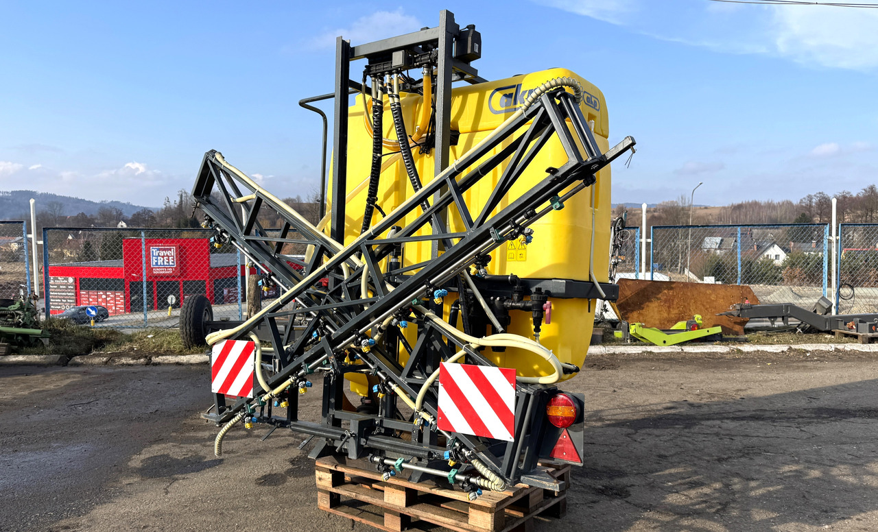 AKP 1200 - 2011 ROK - 12 M - Pulverizador suspendido: foto 2 AKP 1200 - 2011 ROK - 12 M - Pulverizador suspendido: foto 2