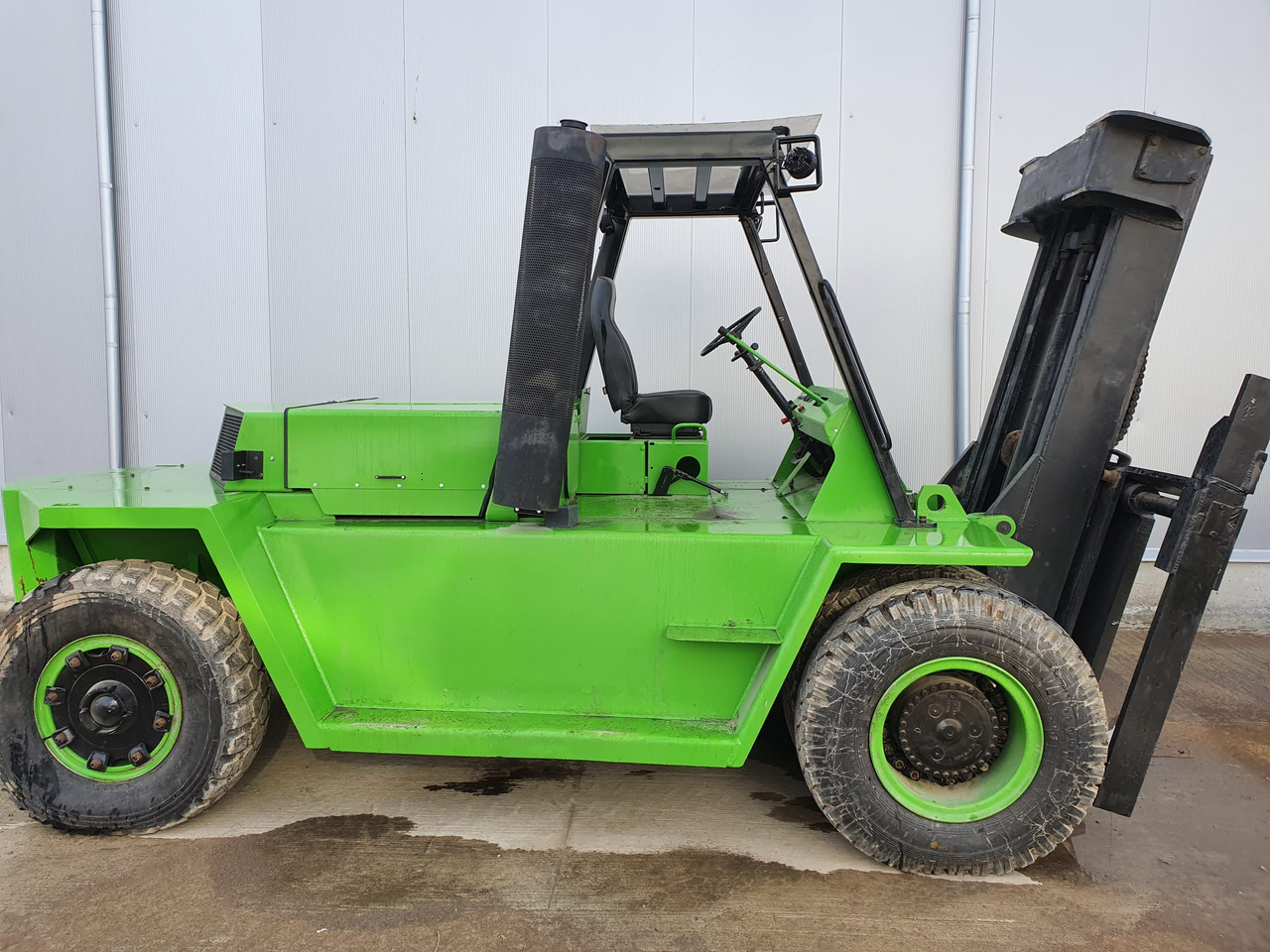 CATERPILLAR V330B - Carretilla todo terreno: foto 1 CATERPILLAR V330B - Carretilla todo terreno: foto 1