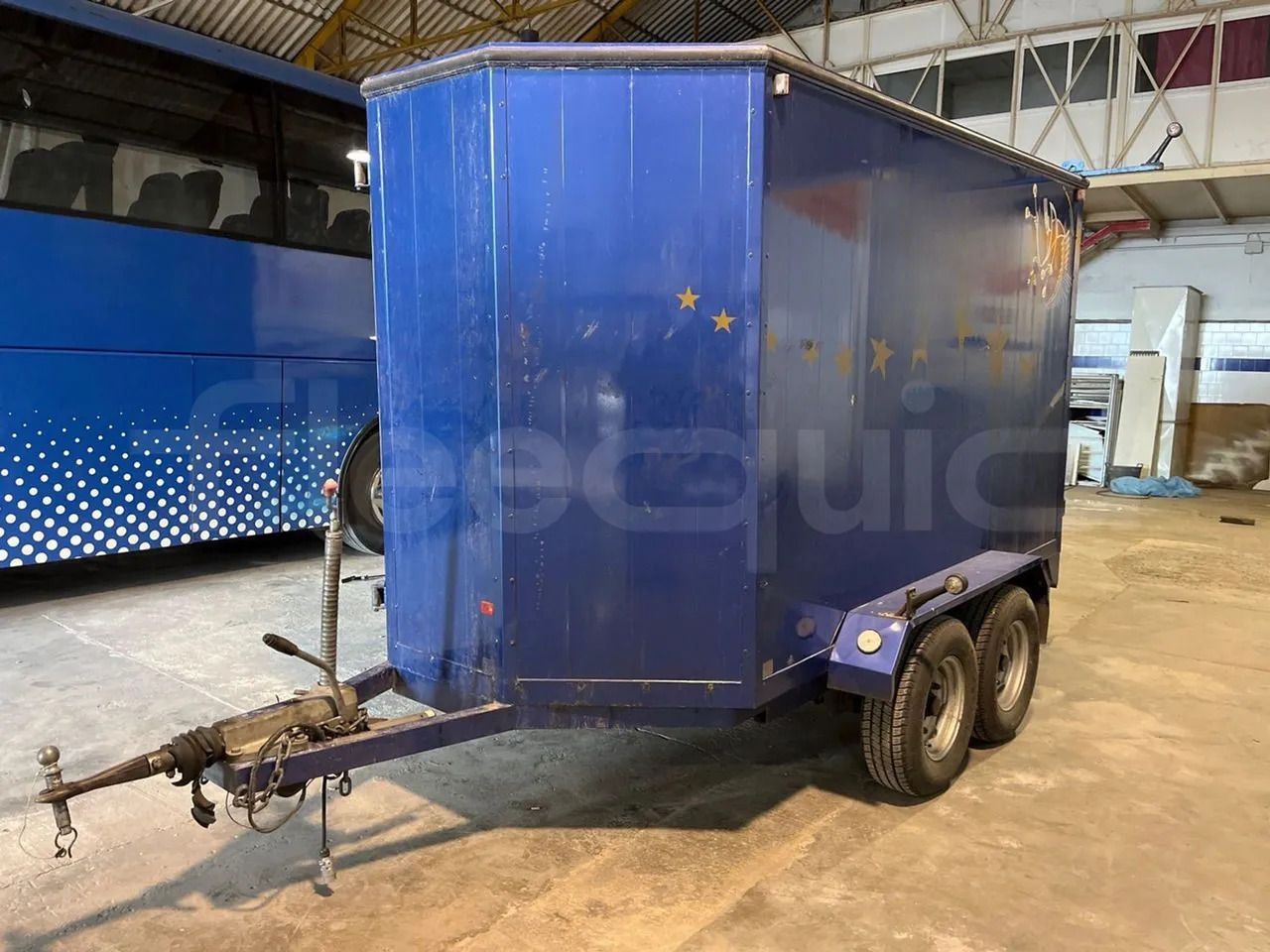 Benavent - Bradley IVM 3500 - Remolque para caballos: foto 3 Benavent - Bradley IVM 3500 - Remolque para caballos: foto 3