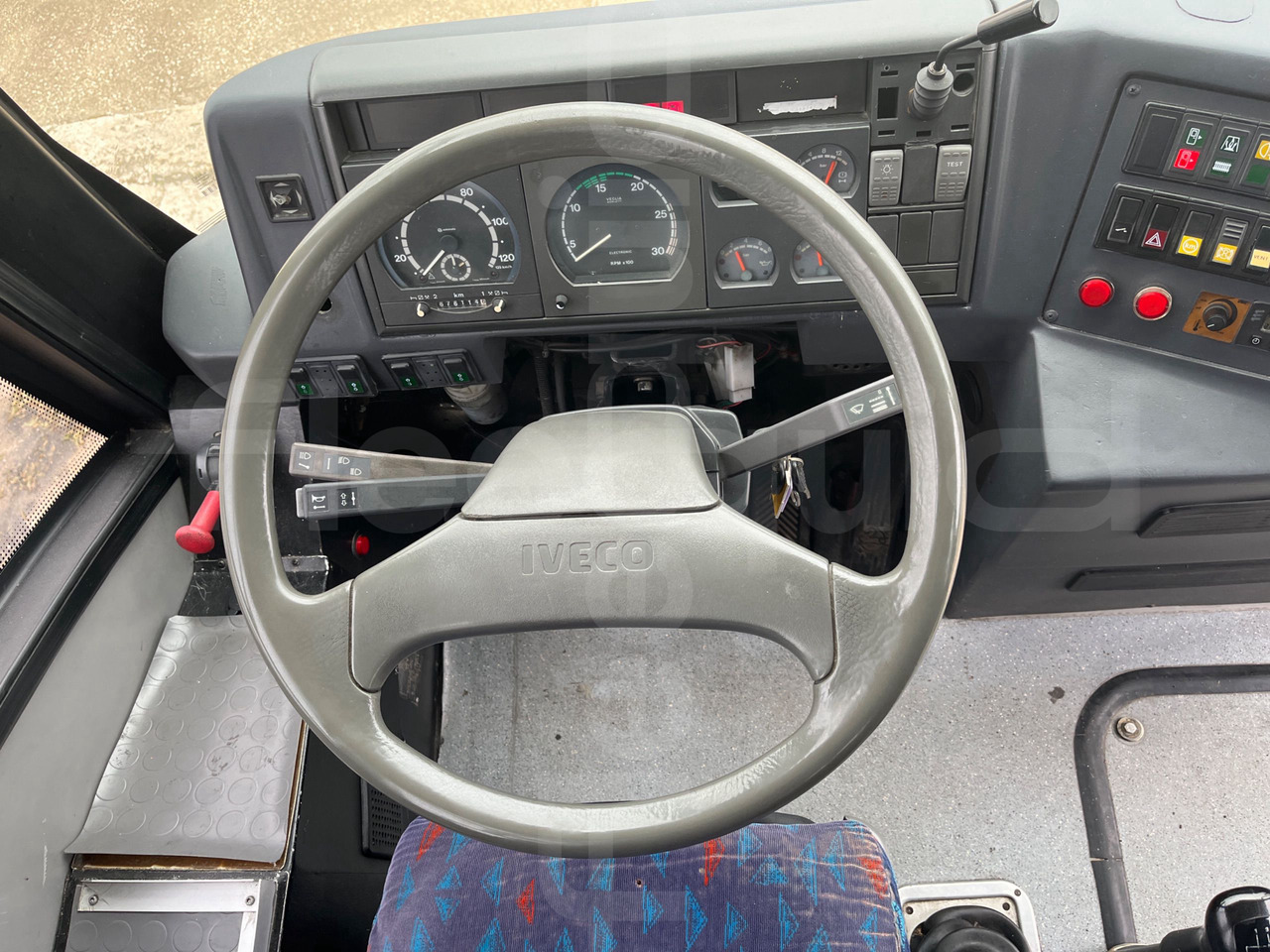 Leasing financiero de Irisbus 397E.12 leasing Irisbus 397E.12: foto 19 Leasing financiero de Irisbus 397E.12 leasing Irisbus 397E.12: foto 19