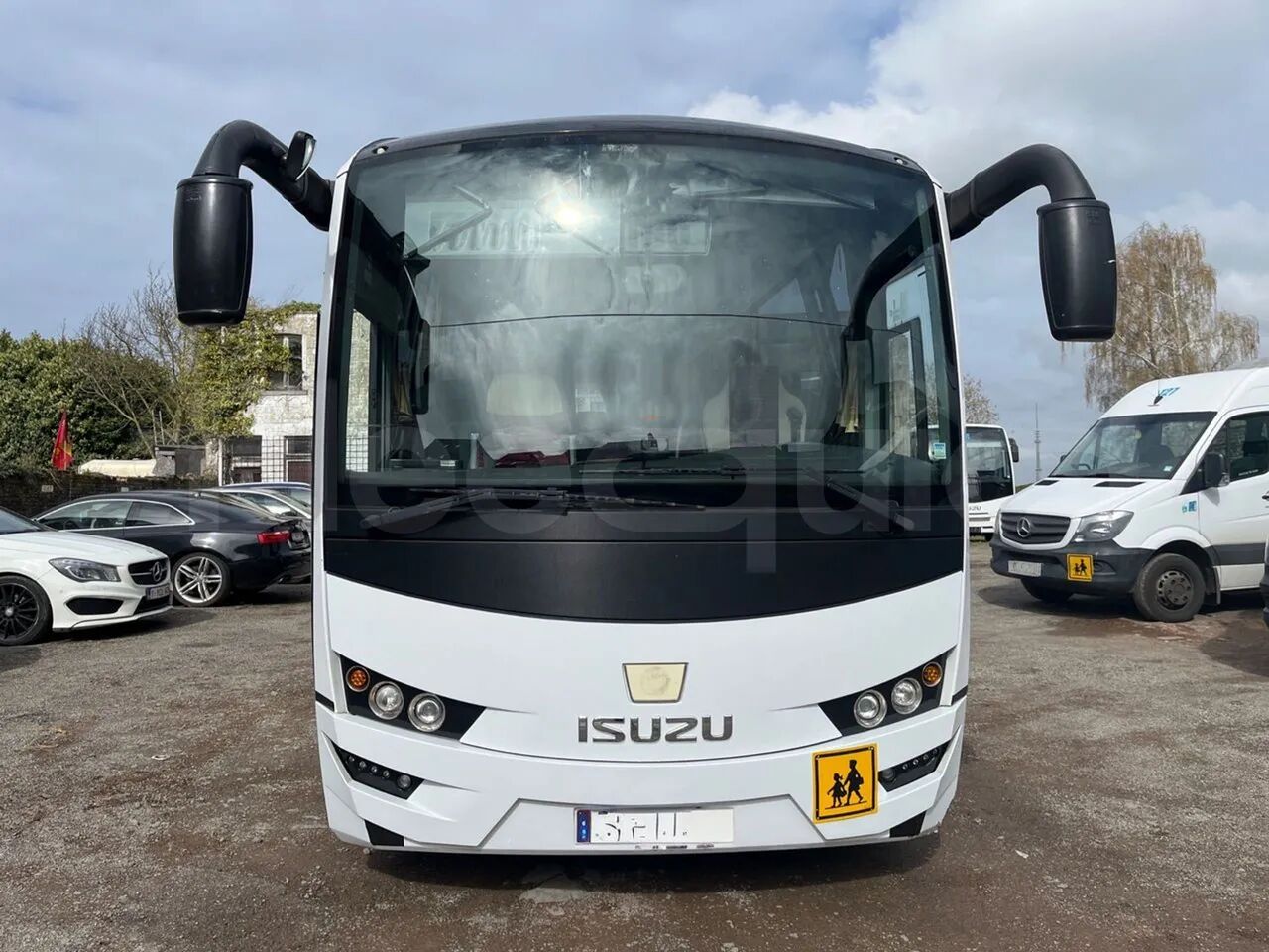 Isuzu Visigo - Autocar: foto 1 Isuzu Visigo - Autocar: foto 1