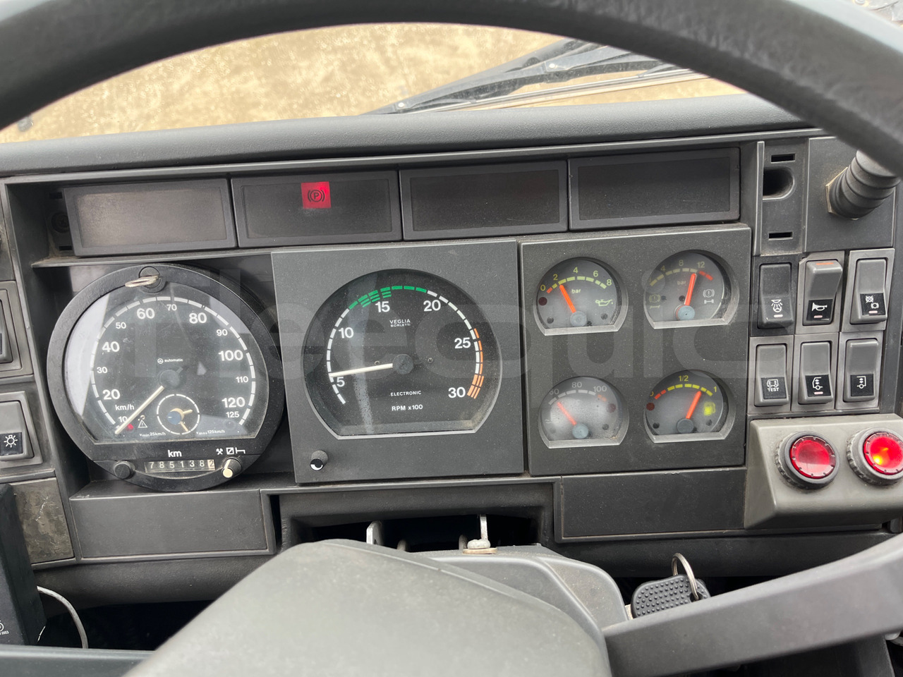 Iveco 380 - Autocar: foto 3 Iveco 380 - Autocar: foto 3