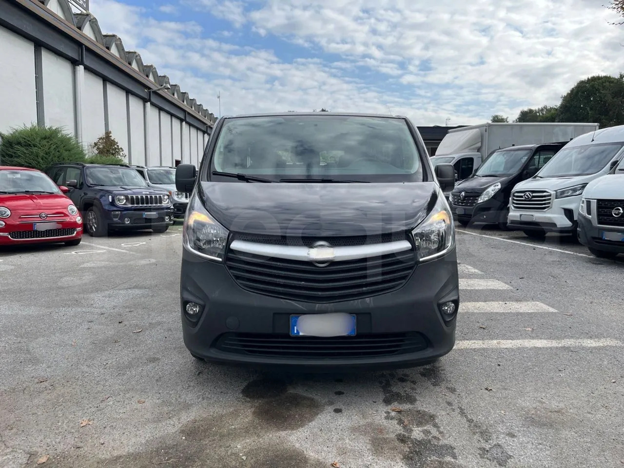 Opel Vivaro - B - Autobús suburbano: foto 2 Opel Vivaro - B - Autobús suburbano: foto 2